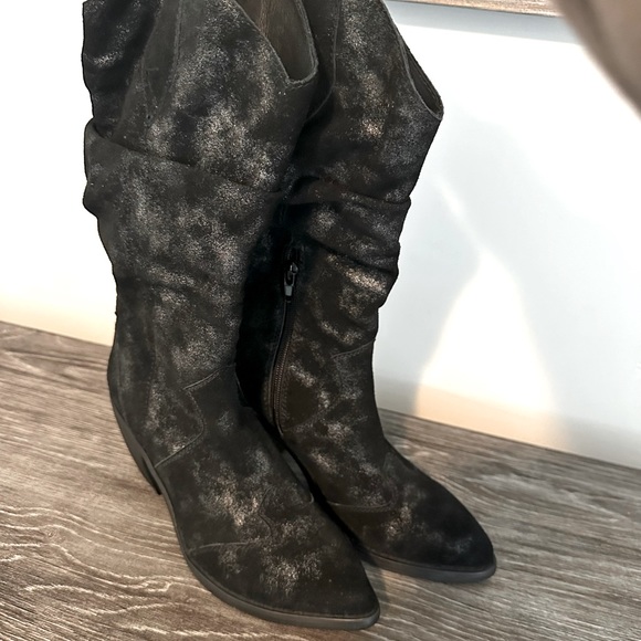 Vaneli Catkin Western Heeled Pull on slouch boot Black/silver - Picture 4 of 12